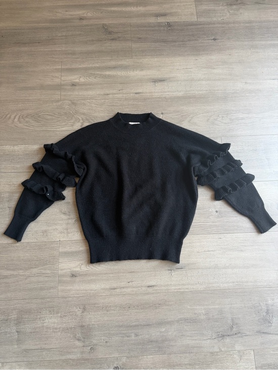 Line & Dot Sweaters - Line + Dot Beau Ruffle Sleeve Sweater - black - size small